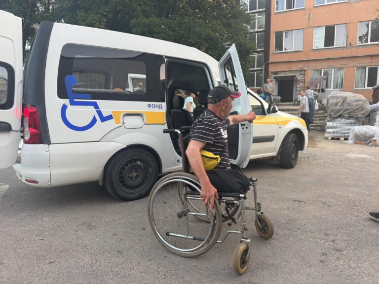mobile_help_homeless-8